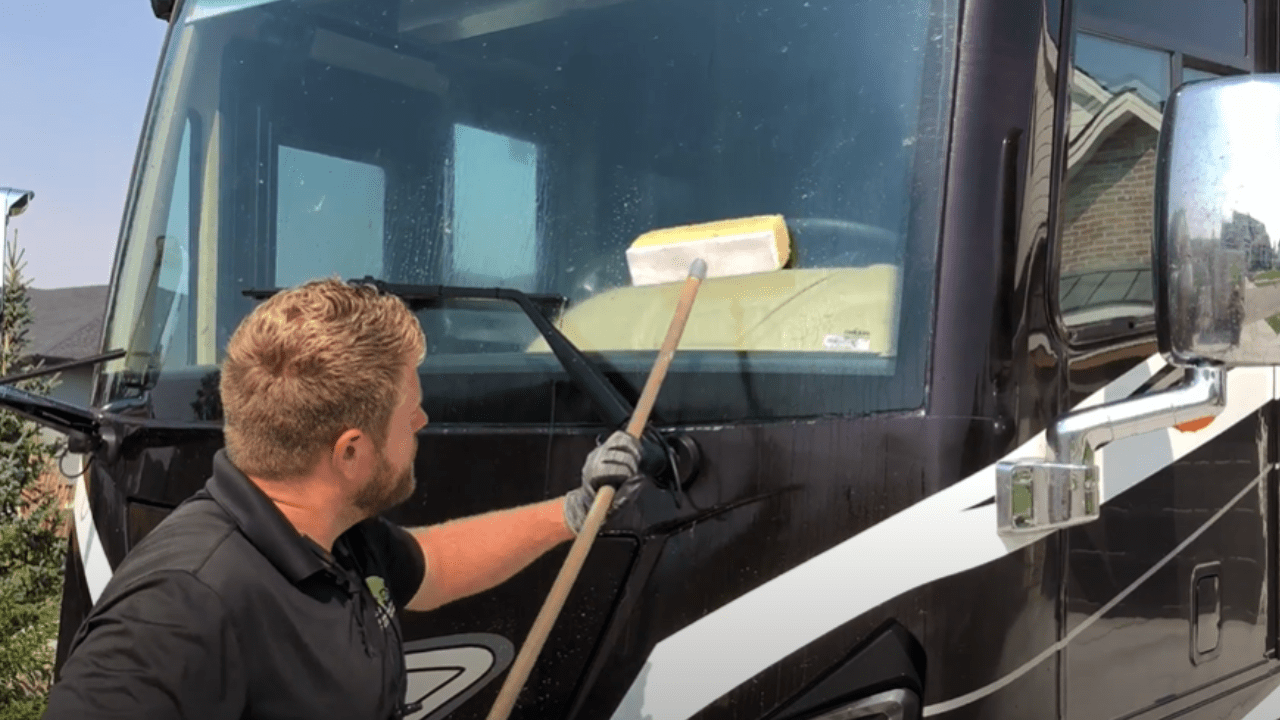 how-to-remove-bugs-from-the-front-of-your-rv-boise-idaho